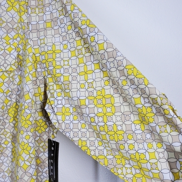 ELEMENTZ GEOMETRIC DESIGN ROLL TAB BLOUSE - Picture 3 of 7